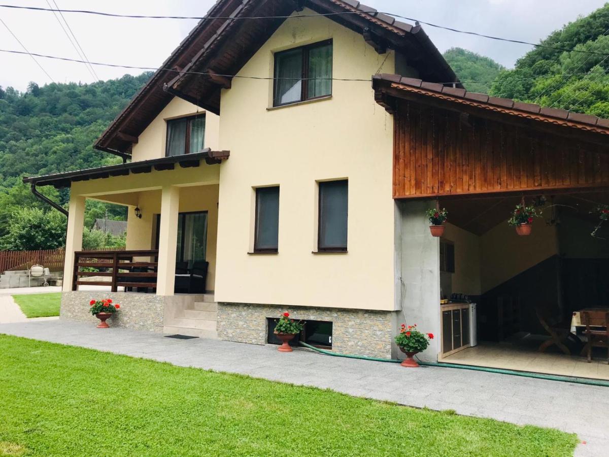 Cabană Casa De Vacanta Dana *